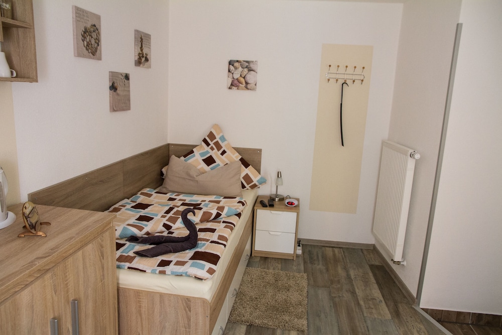 Apartment (Steinzimmer) photo 3