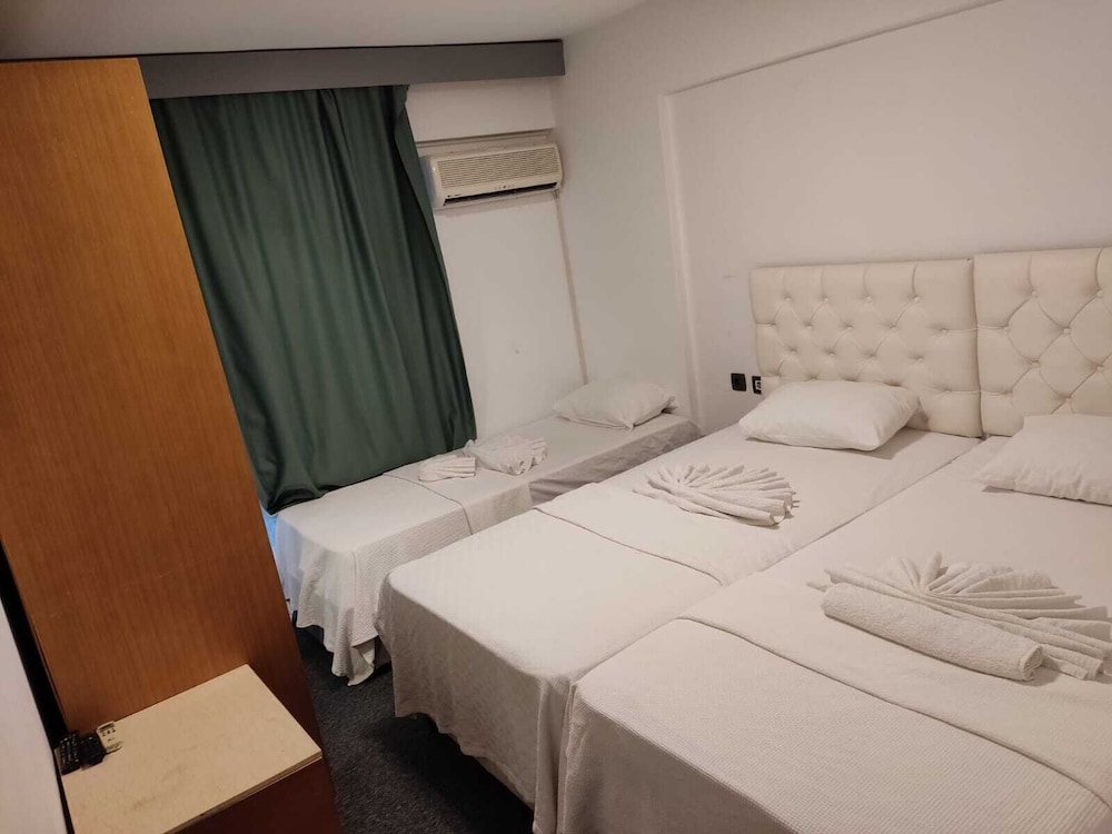 Basic Twin Room photo 1