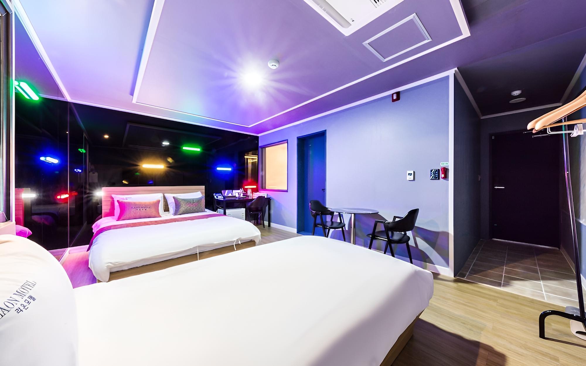 Room (Event Special Room (Double + Single)) - Photo 2