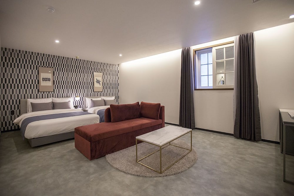 Premium Twin Room photo 1