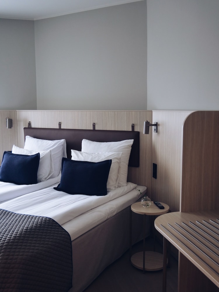 Twin Room, Non Smoking (Compact) - Photo 1