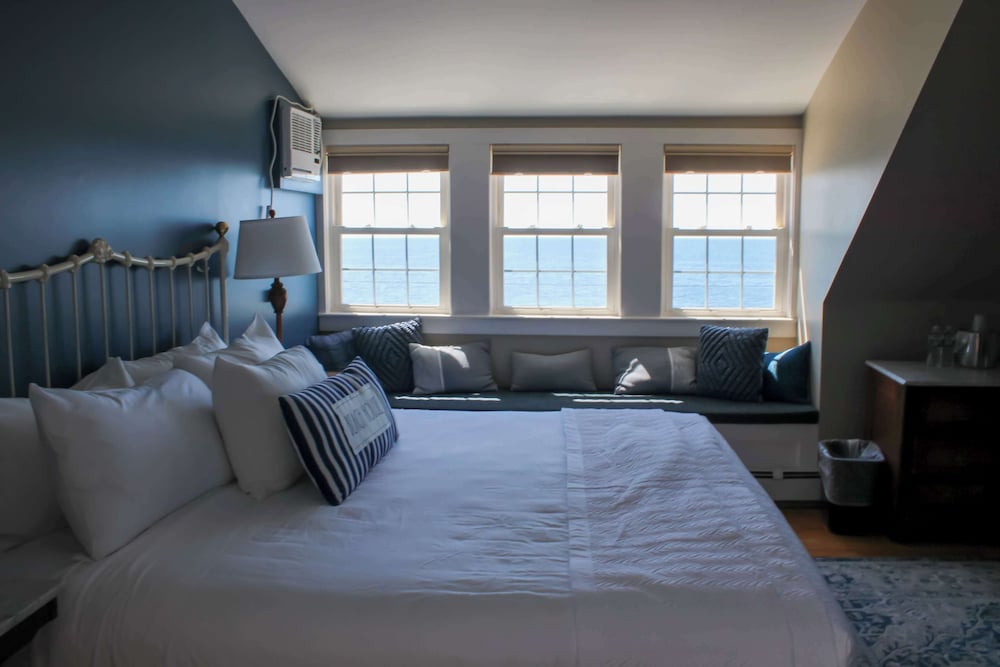 Oceanview King Suite