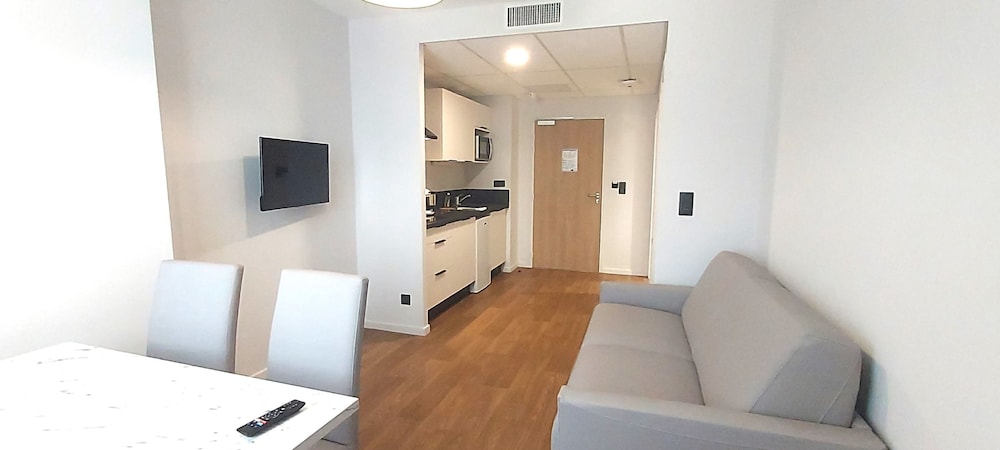 Apartment photo 3
