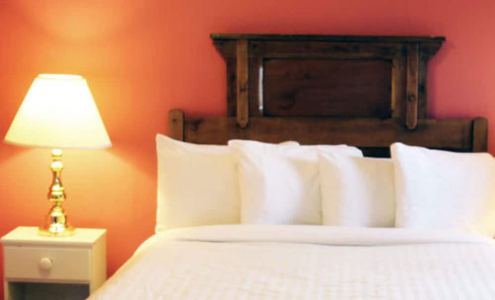 Standard Double Room, Ensuite, Lake View (Gore Vidal)