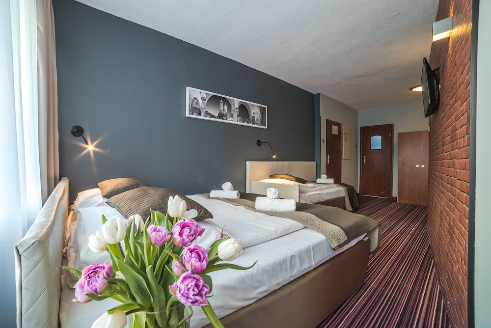 Triple Room - Photo 15