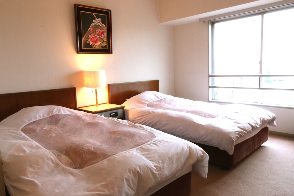 Twin Room - Photo 1