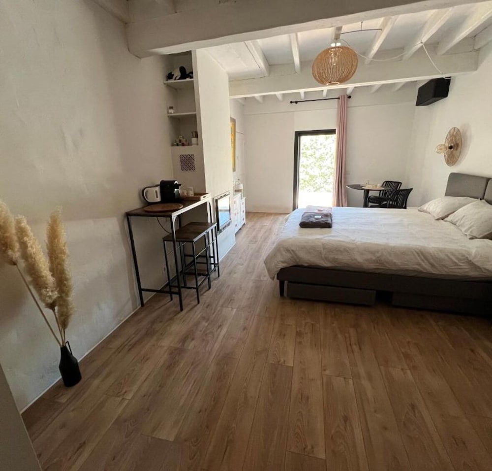 Deluxe Quadruple Room, Hill View