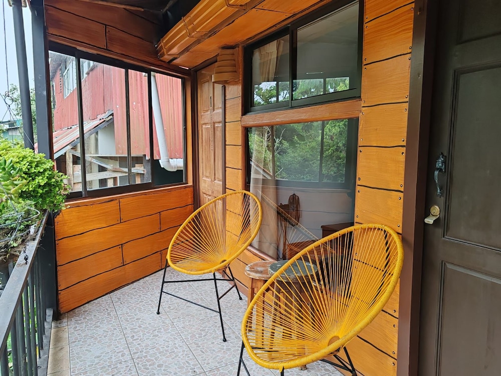 Economy Room, Balcony (Bunk Bed) photo 2