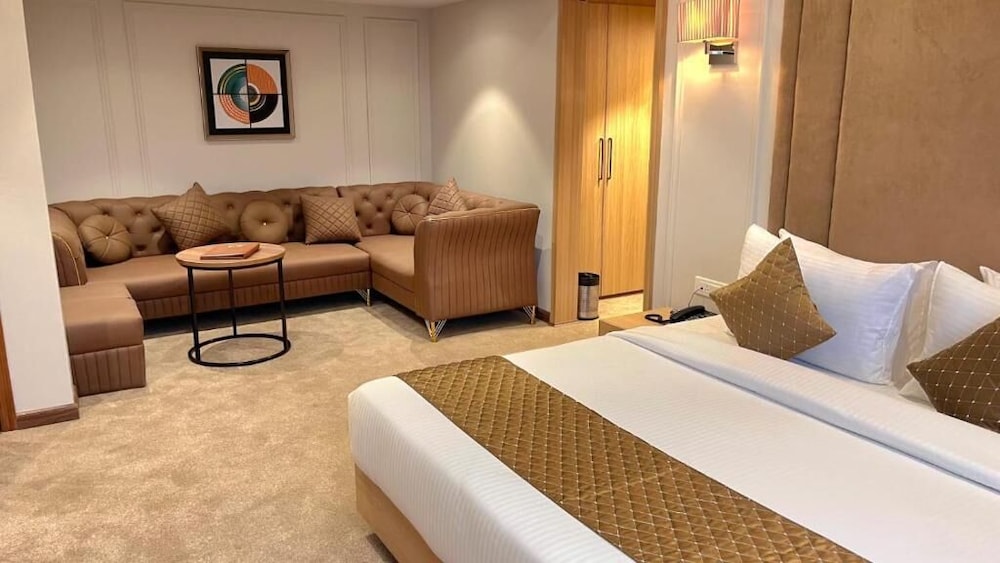 Suite, City View photo 3
