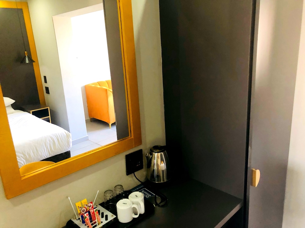 Standard Twin Room, 2 Twin Beds - Photo 33