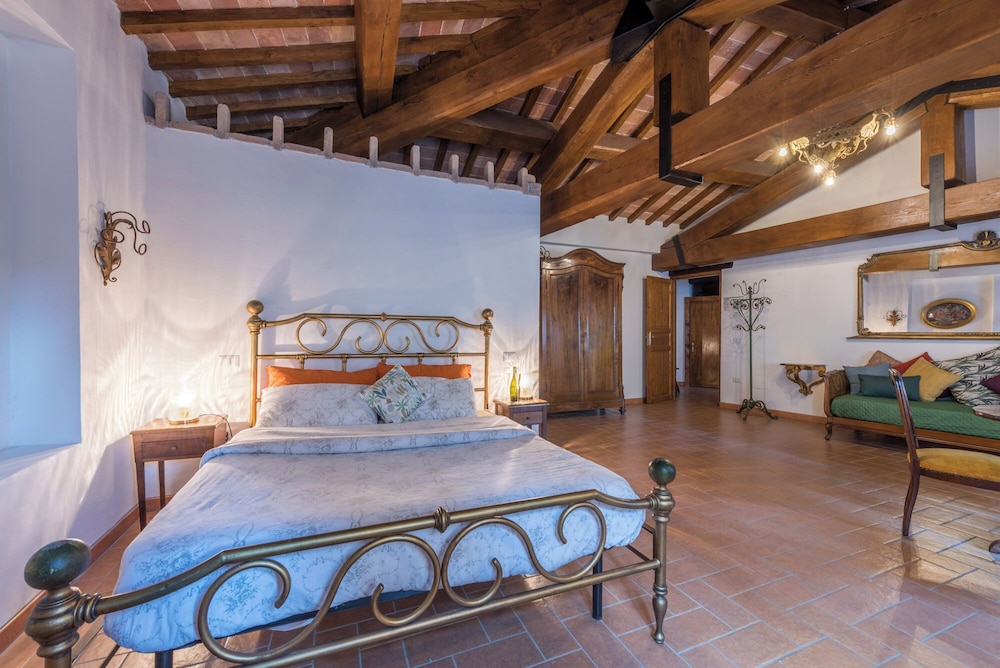Royal Suite, City View photo 3