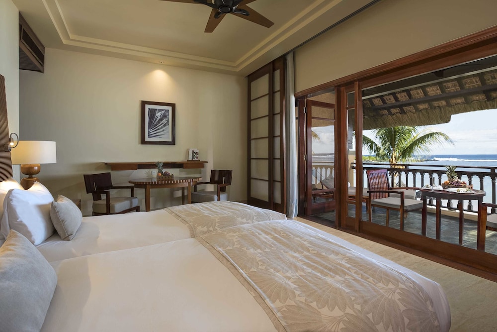 Junior Suite, Oceanfront - Photo 2