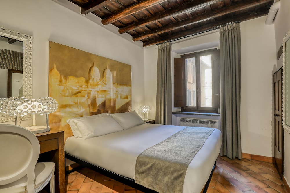 Luxury Apartment photo 2