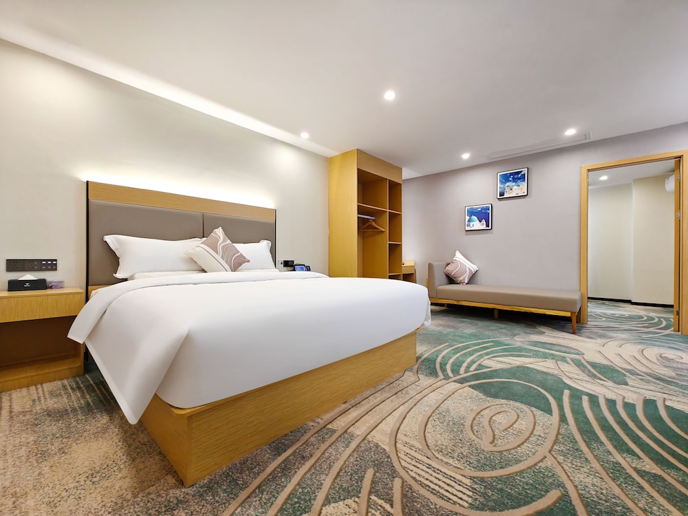 Luxury Double Room, City View
