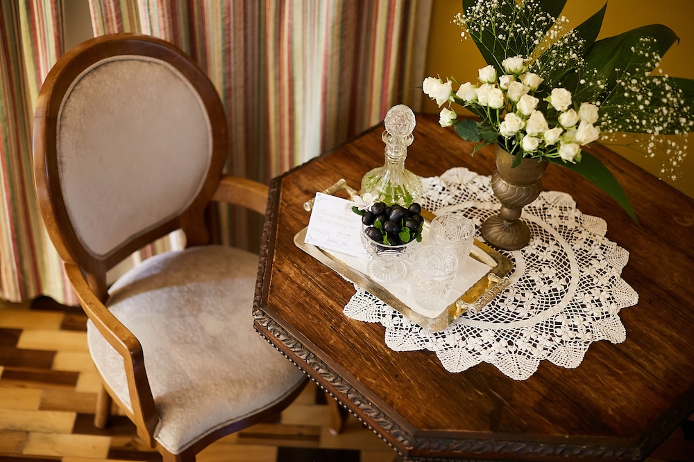 Suite - Photo 4