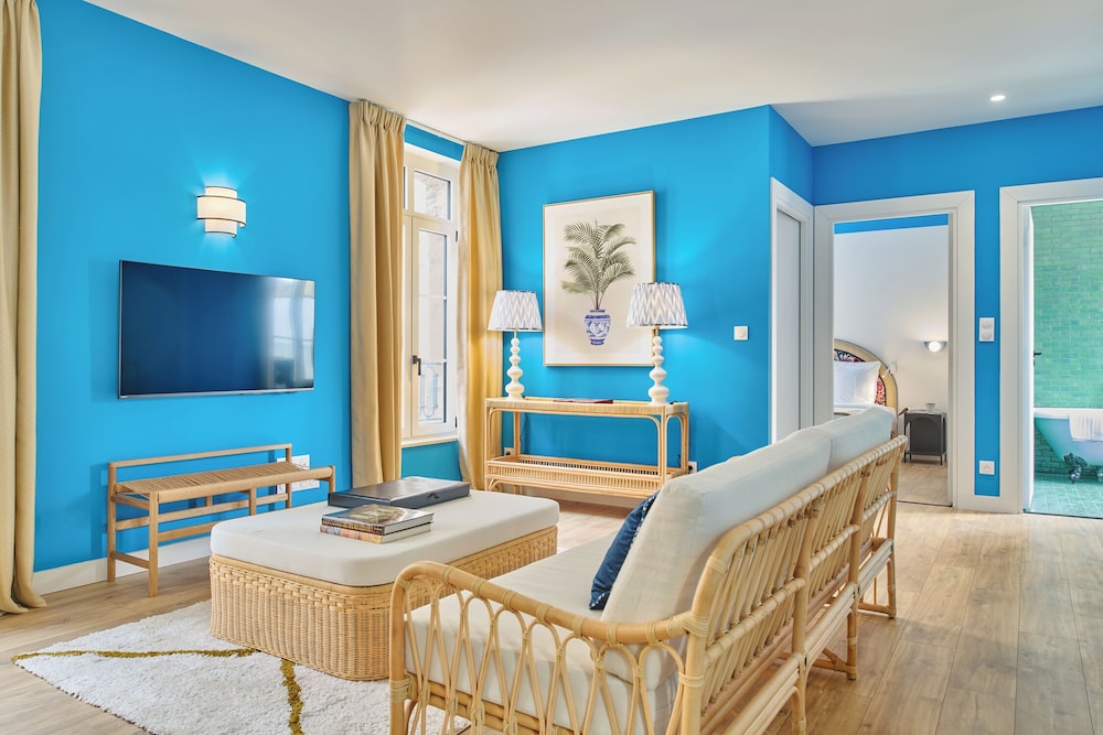 Family Suite, City View
