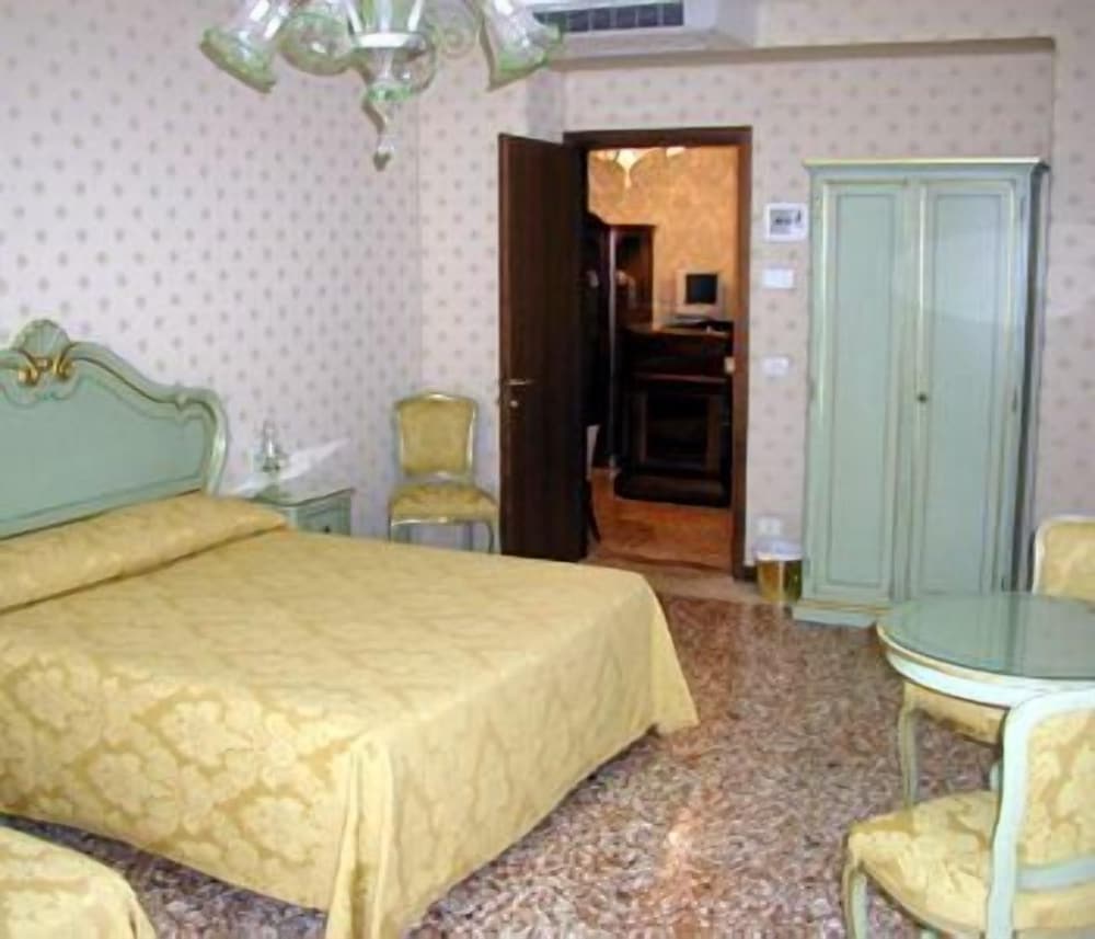 Triple Room photo 3