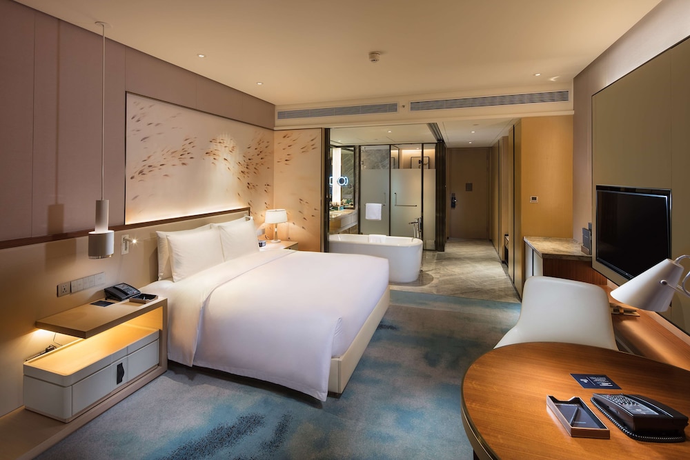 Executive Room, 1 King Bed, Non Smoking