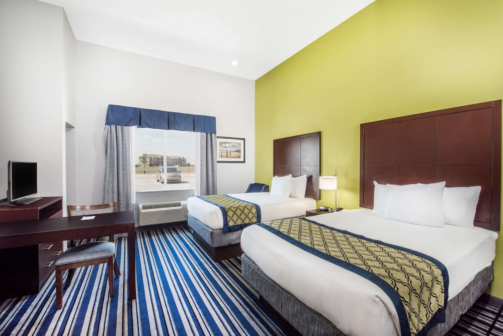 Suite, Multiple Beds photo 1