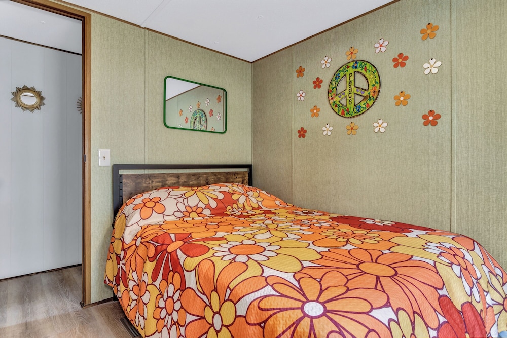 Signature House, 2 Bedrooms, Pets Allowed photo 2