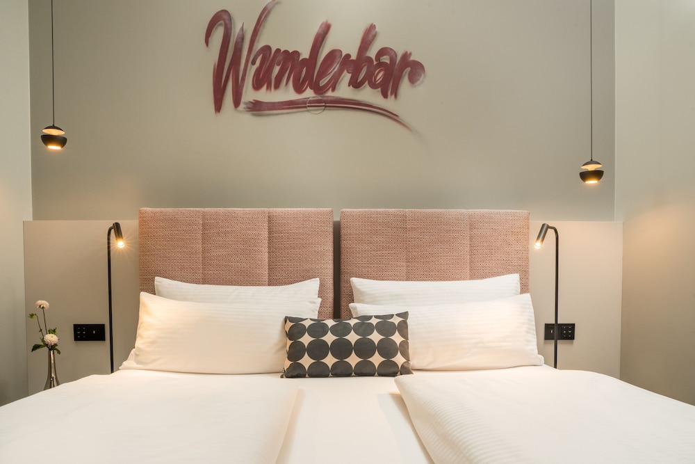 Double Room - Photo 6