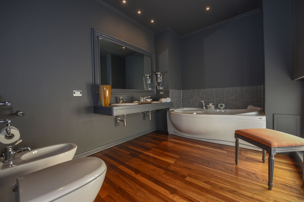 Executive Suite, 1 Bedroom, City View - Photo 6