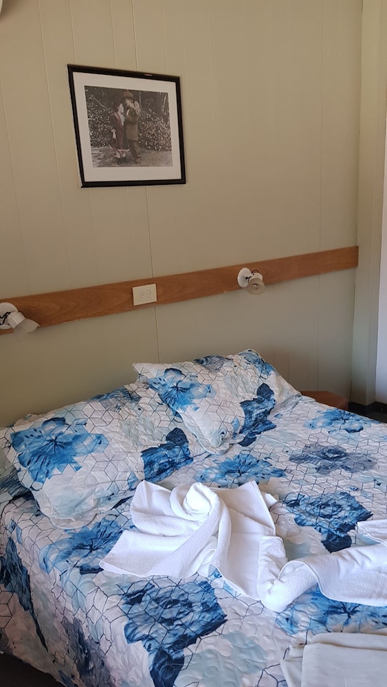 Standard Double Room photo 3