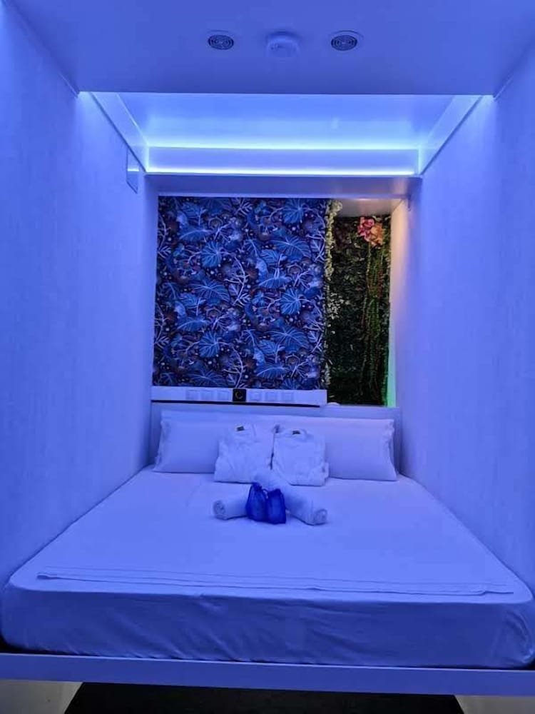 Mini Double Room con baño compartido photo 3
