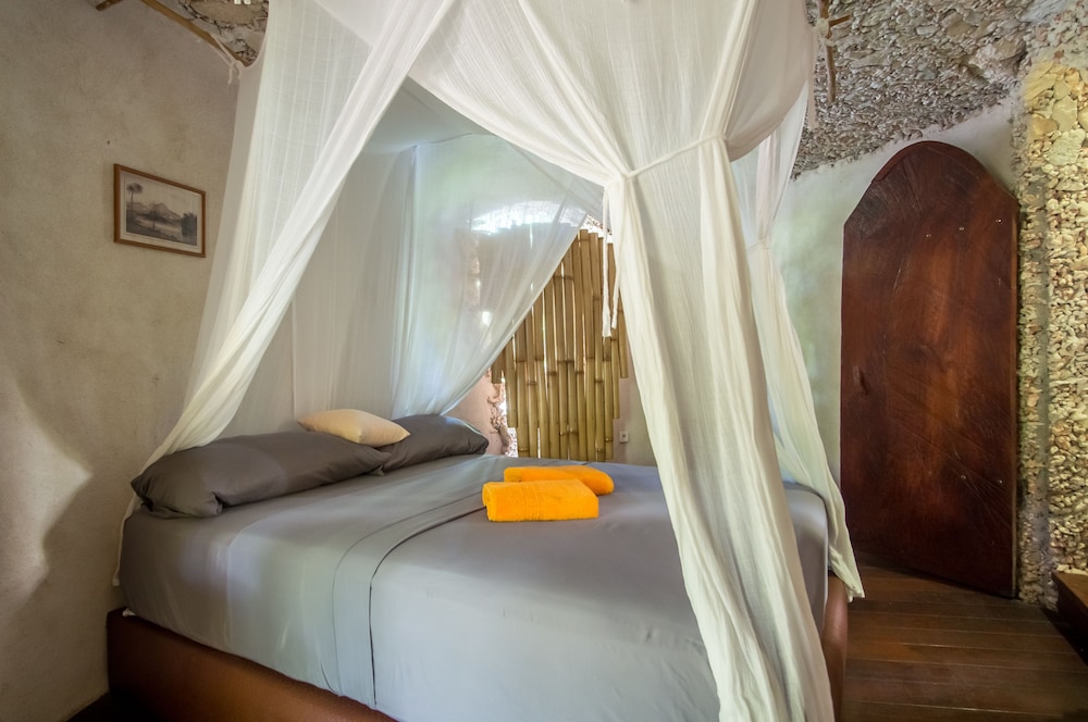 All Inclusive Private Bungalow 'Tamanu' with Ensuite photo 3
