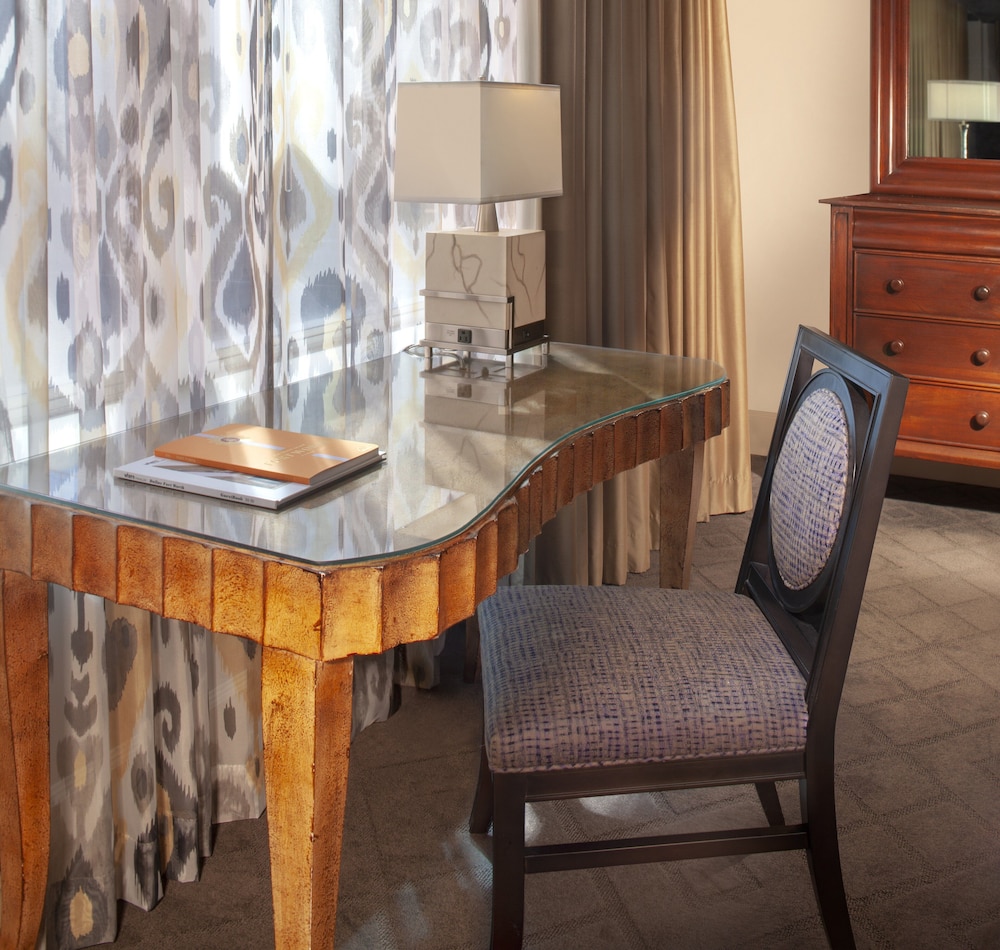 Signature Room (Pure Wellness ) - Photo 2