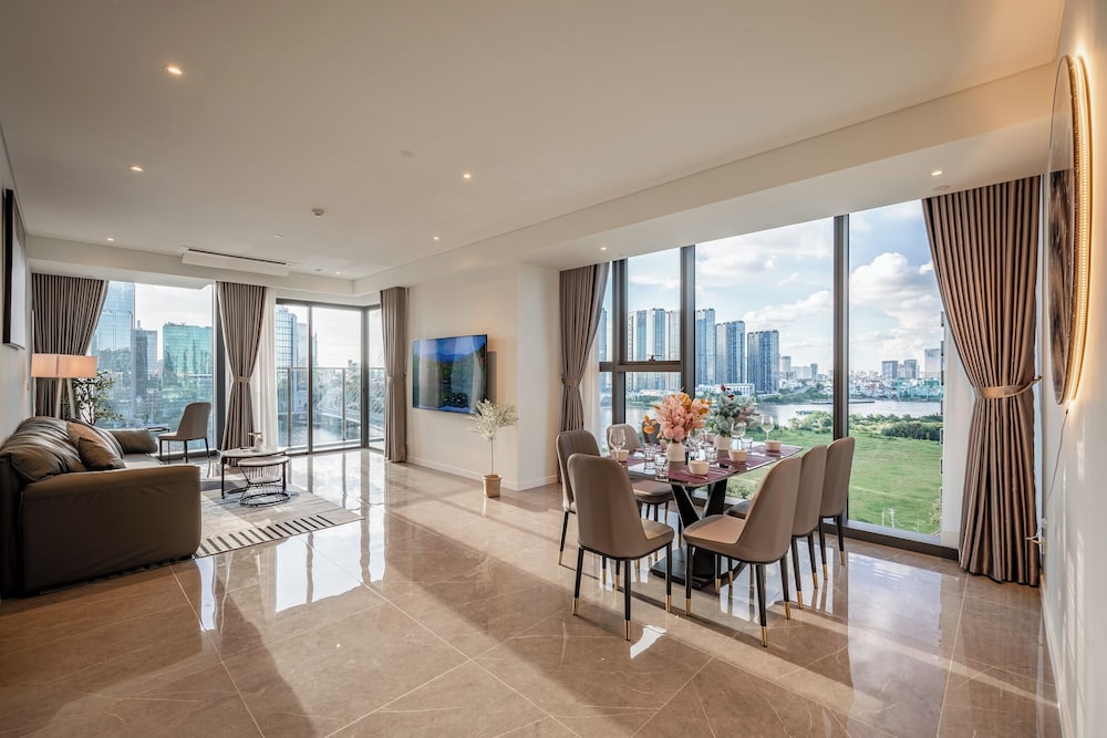 Presidential Suite, 3 Bedrooms, Business Lounge Access, River View