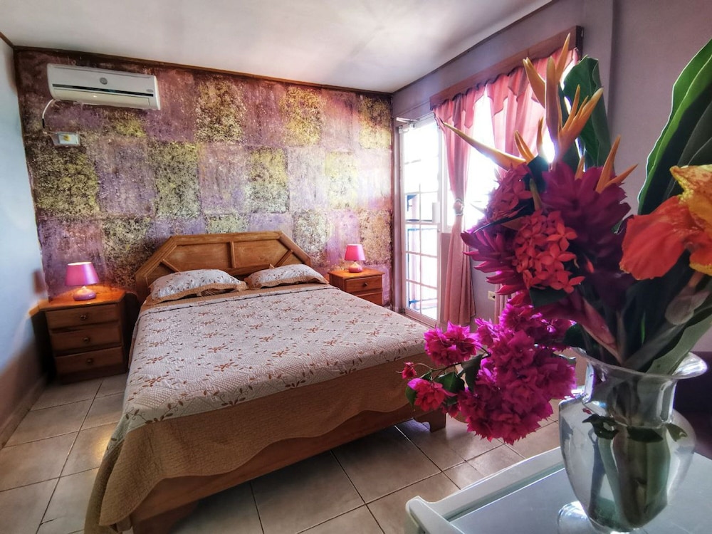 Queen room with sea view photo 1