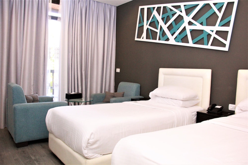 Deluxe Twin Room, 2 Twin Beds, City View photo 3