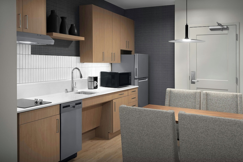 Suite, 1 Bedroom thumbnail 6
