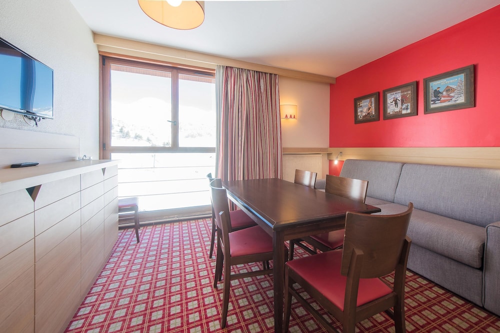 Classic Apartment, 1 Bedroom, Mountain View photo 3