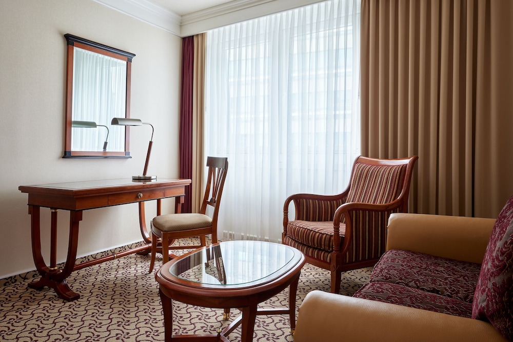 Deluxe Room, 1 Queen Bed