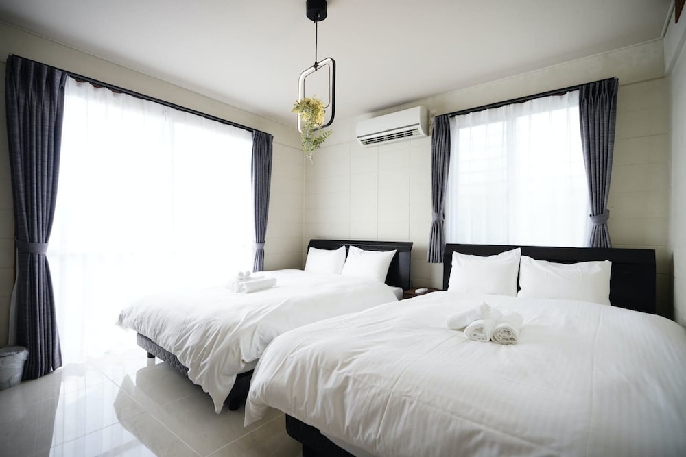 Family House - Photo 9
