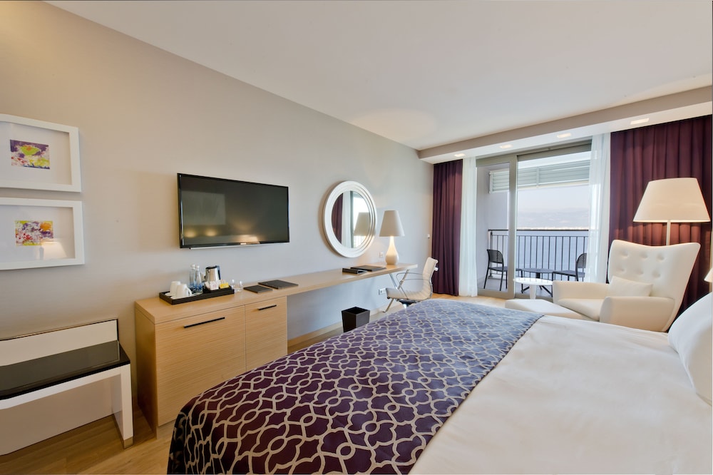 Honeymoon Room, 1 Bedroom, Sea View thumbnail 5