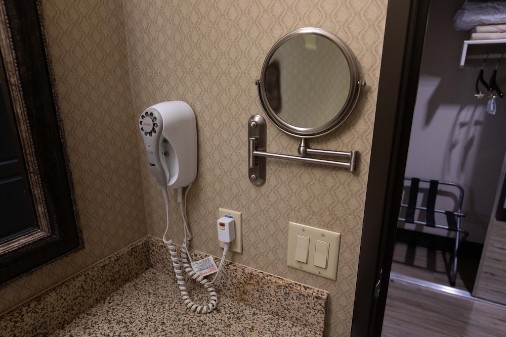 Family Studio Suite, Multiple Beds, Non Smoking - Photo 6