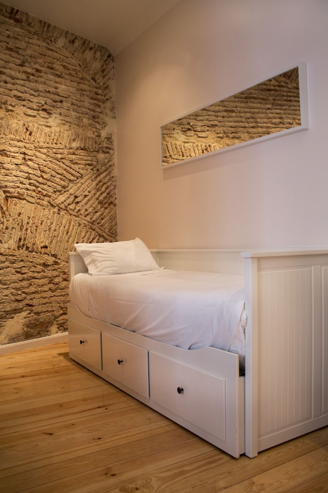 Classic Suite (Studio)