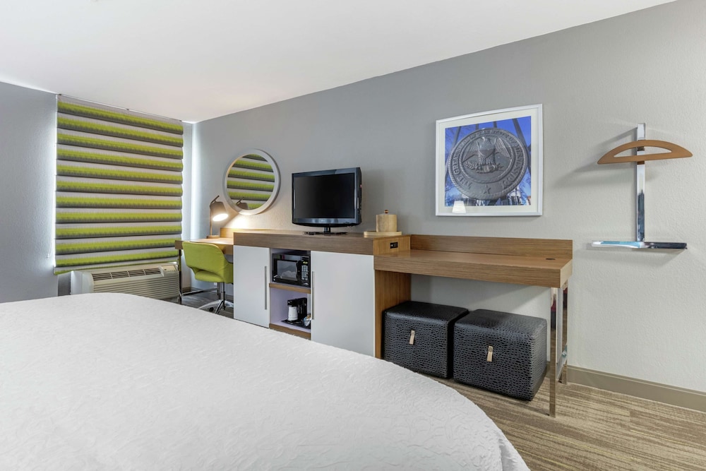 Room, 1 King Bed, Accessible - Photo 1