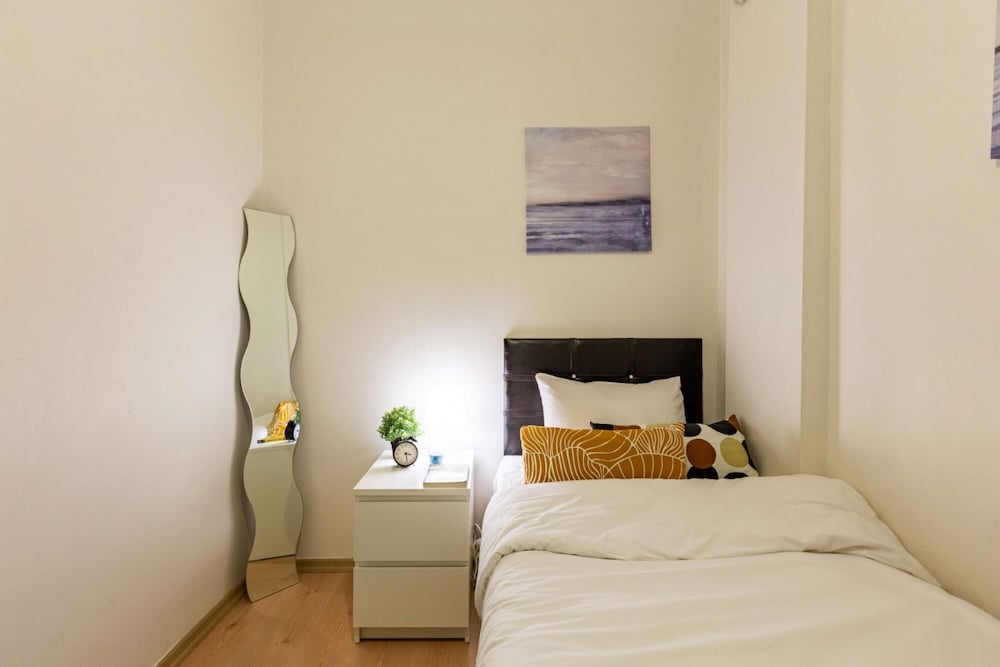 Apartment photo 3