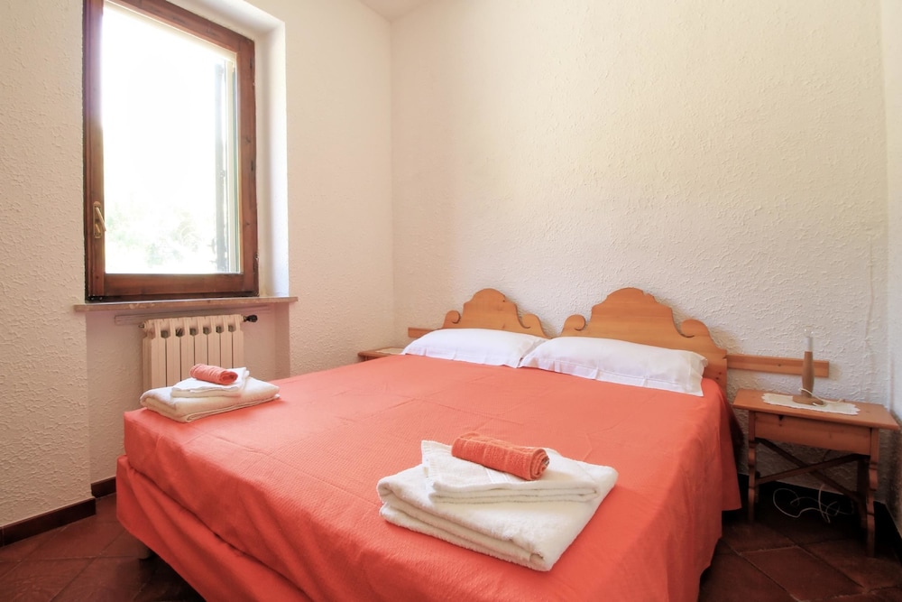 Apartment (3 Bedrooms)