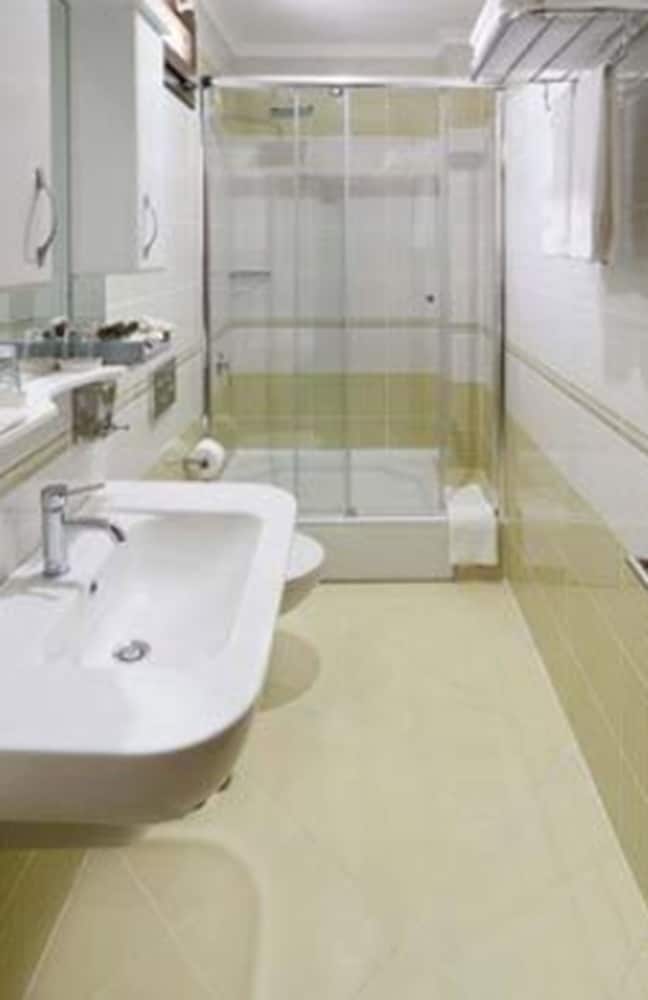 Standard Room, 1 Double Bed photo 2