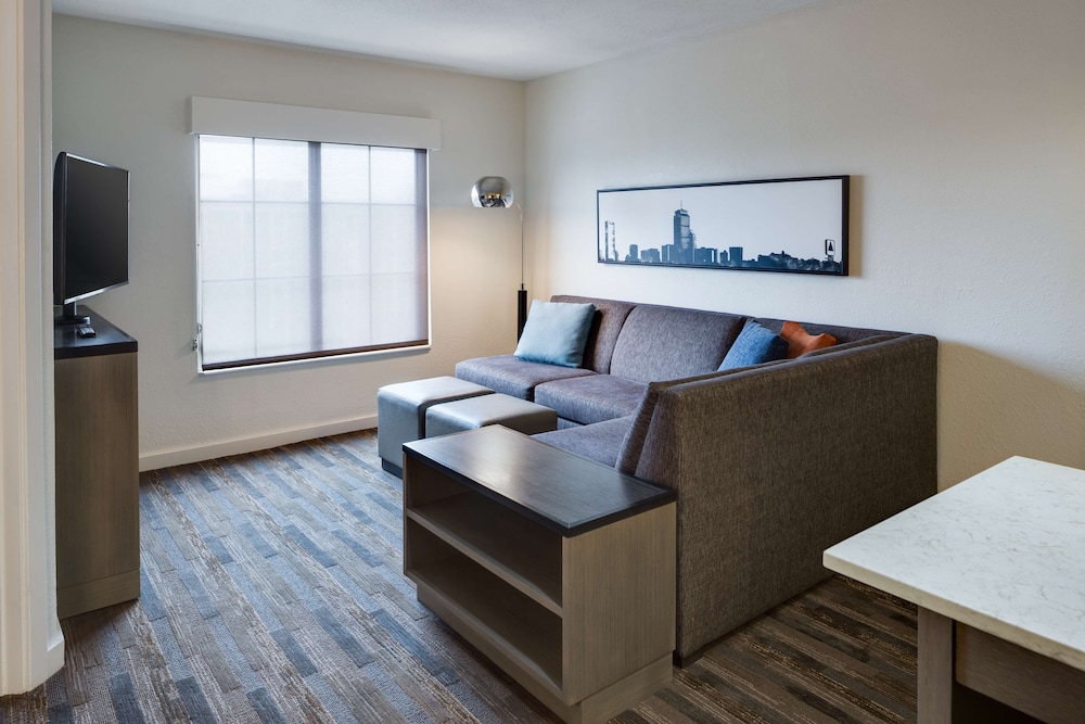 Suite, 1 bedroom with Double/Double Beds Kitchen photo 3