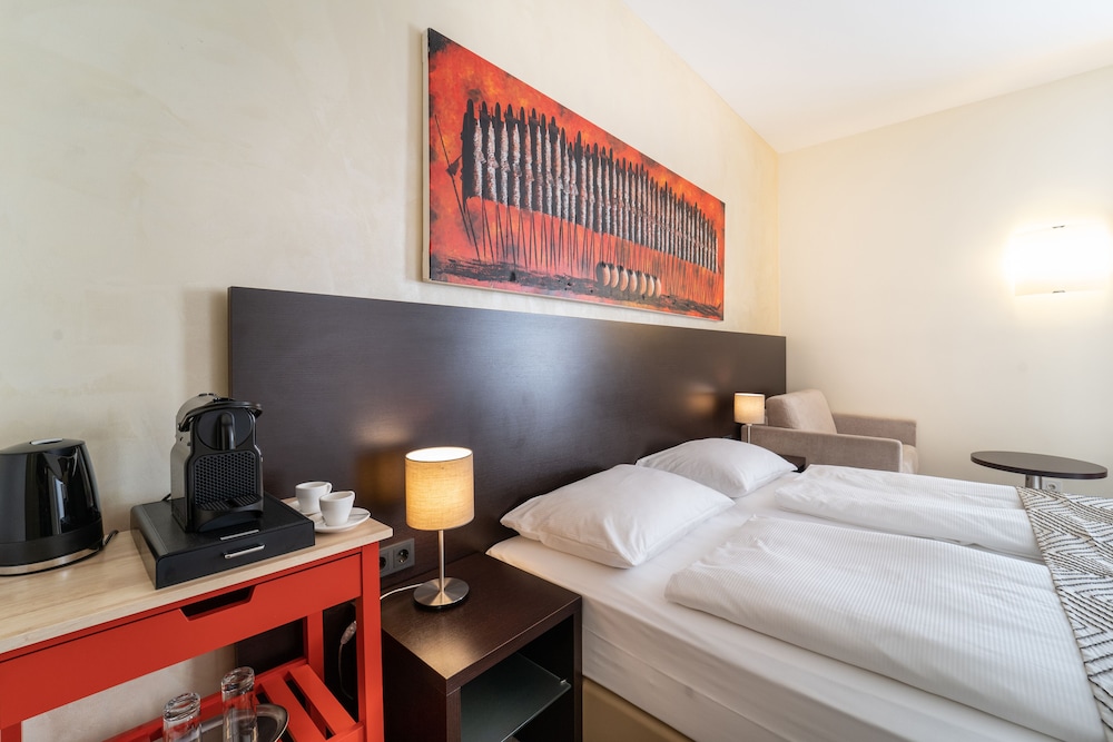 Premium Double Room (mit Balkon) - Photo 3