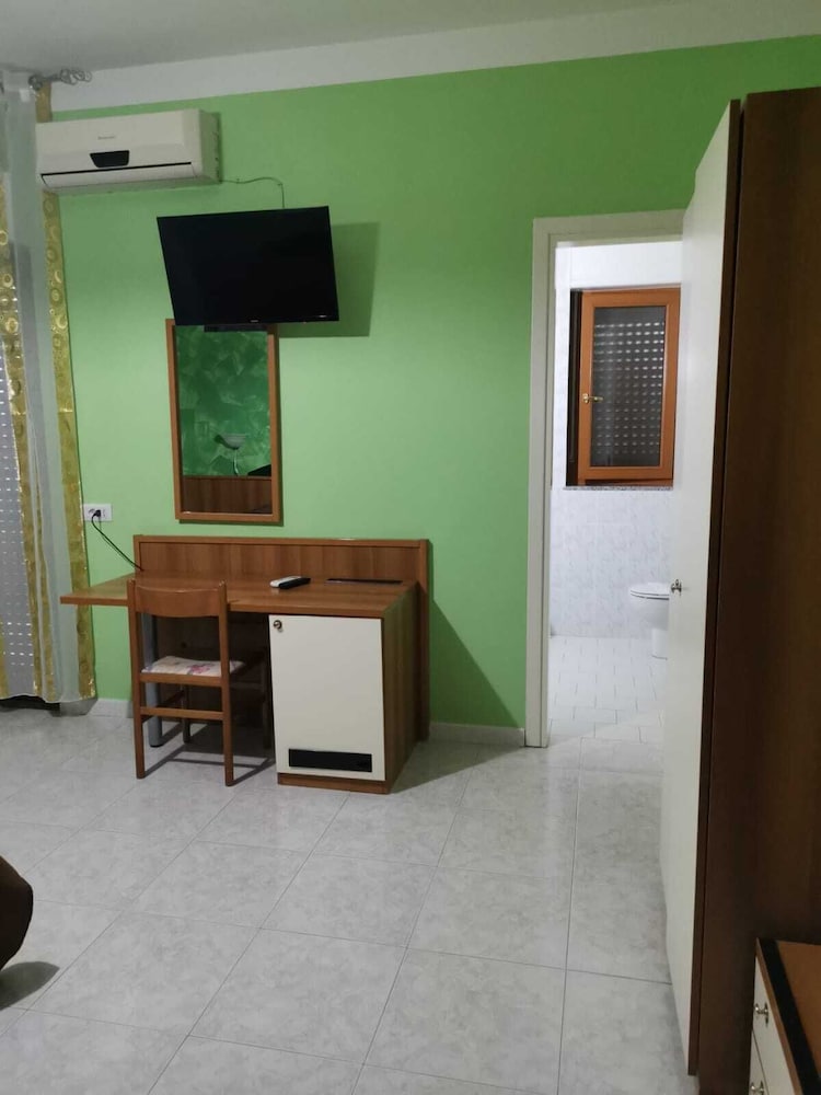 Quadruple Room - Photo 4