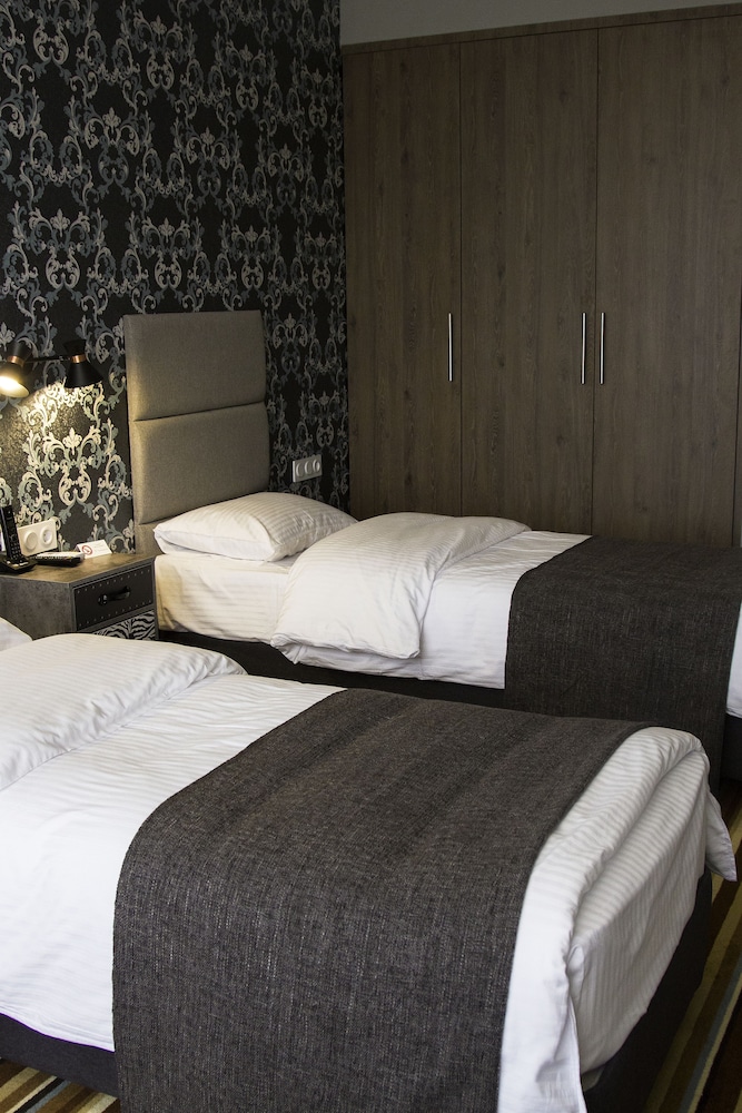 Deluxe Twin Room photo 1