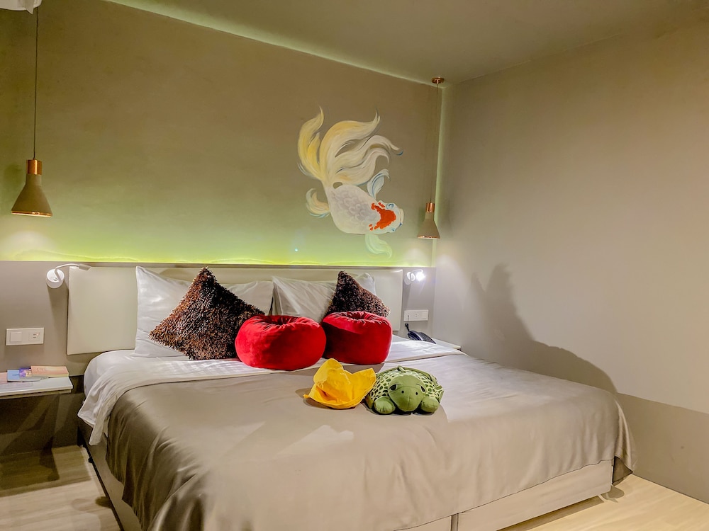 Executive Suite Room - Photo 19