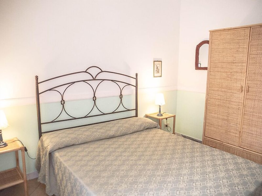 Single Room, Private Bathroom (Papiro) photo 2